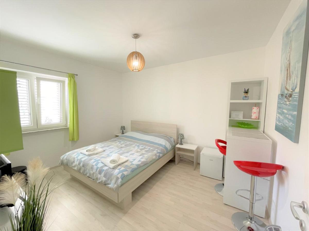 Modern Room Old Town - Ζαντάρ Εξωτερικό φωτογραφία